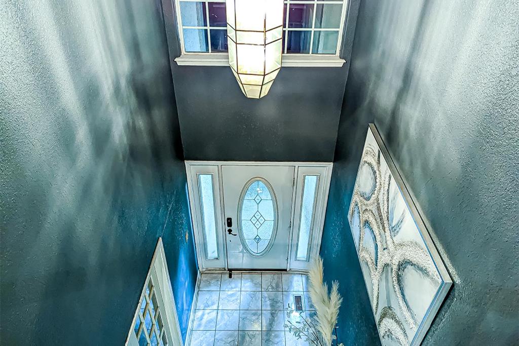 | Modern Villa,1 mile from Downtown Tulsa, Historic Neighborhoods and Expwy.