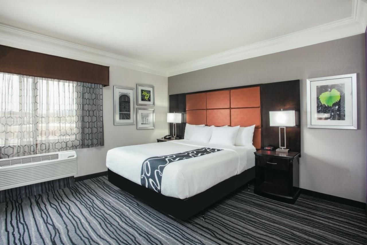 King Studio Suite - Non-Smoking at La Quinta Inn & Suites by Wyndham Dublin - Pleasanton