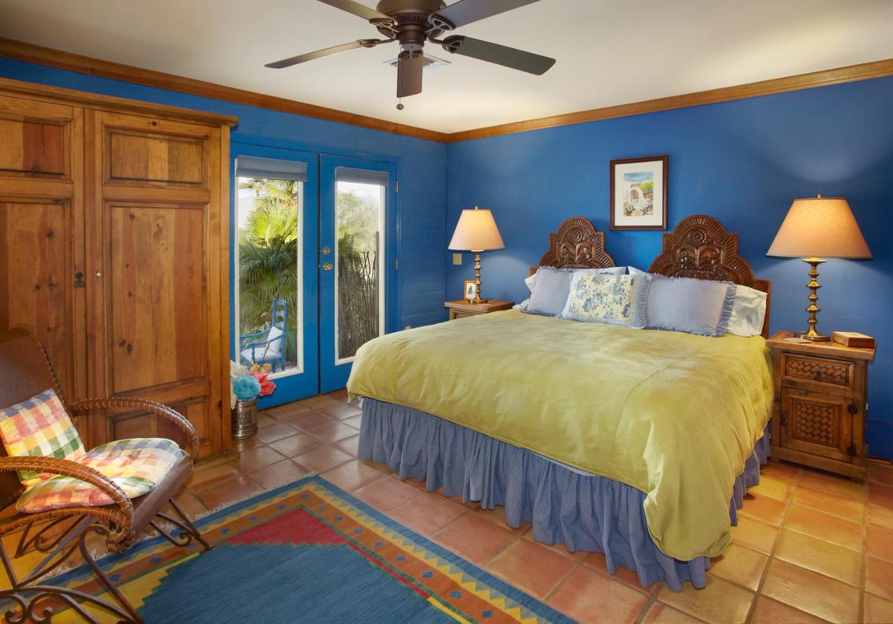 | Cactus Cove Bed and Breakfast Inn