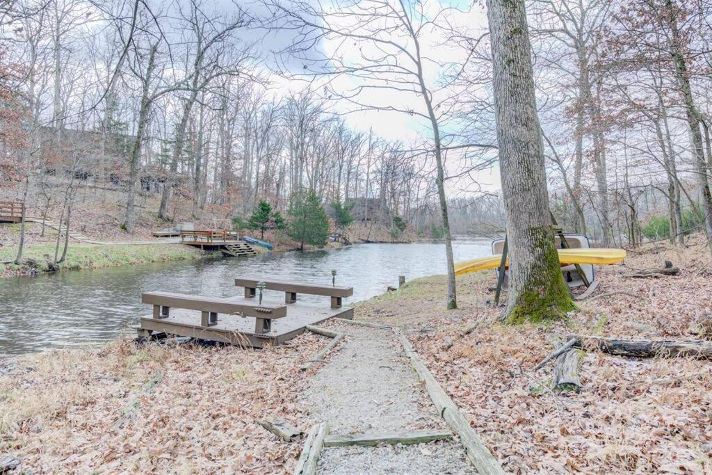 | Cozy Chalet with Paddle boat & kayaks.