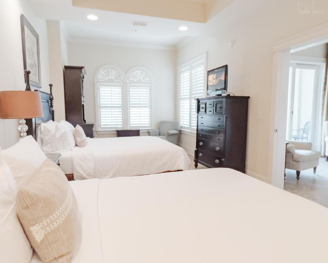 | Sea Gate Inn