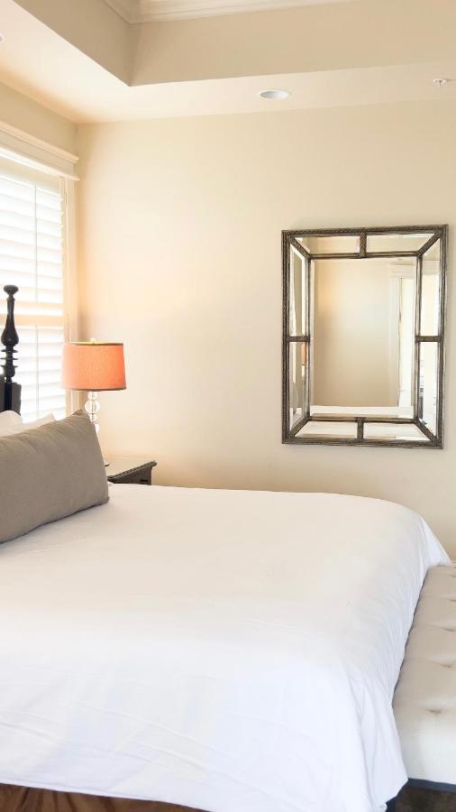 | Sea Gate Inn