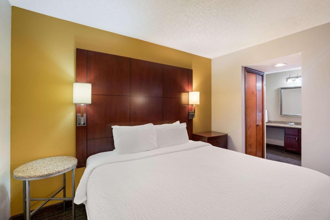 | SenS Suites Livermore, SureStay Collection by Best Western
