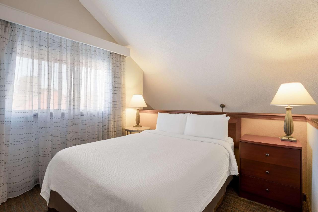 | SenS Suites Livermore, SureStay Collection by Best Western