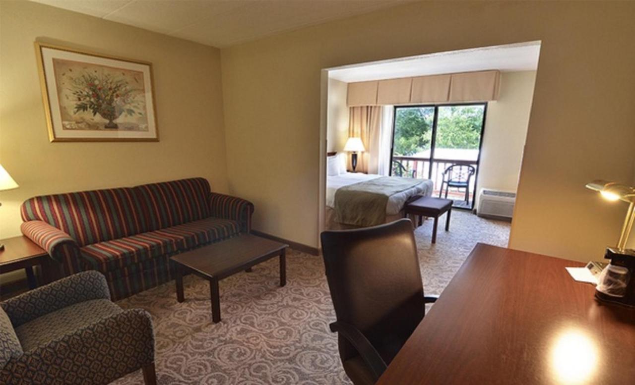  | Sturbridge Host Hotel And Conference Center