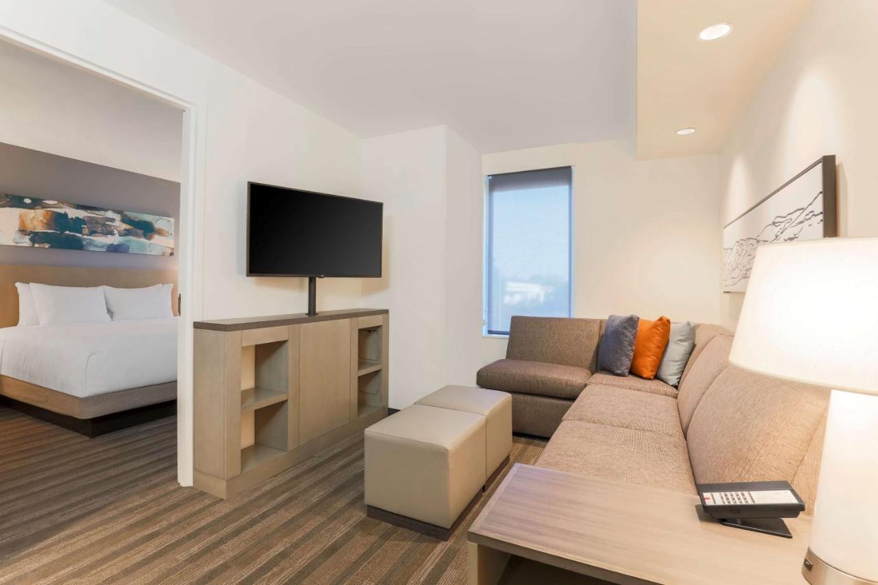 One-Bedroom Queen Suite with Two Queen Beds and Kitchen at Hyatt House Davis