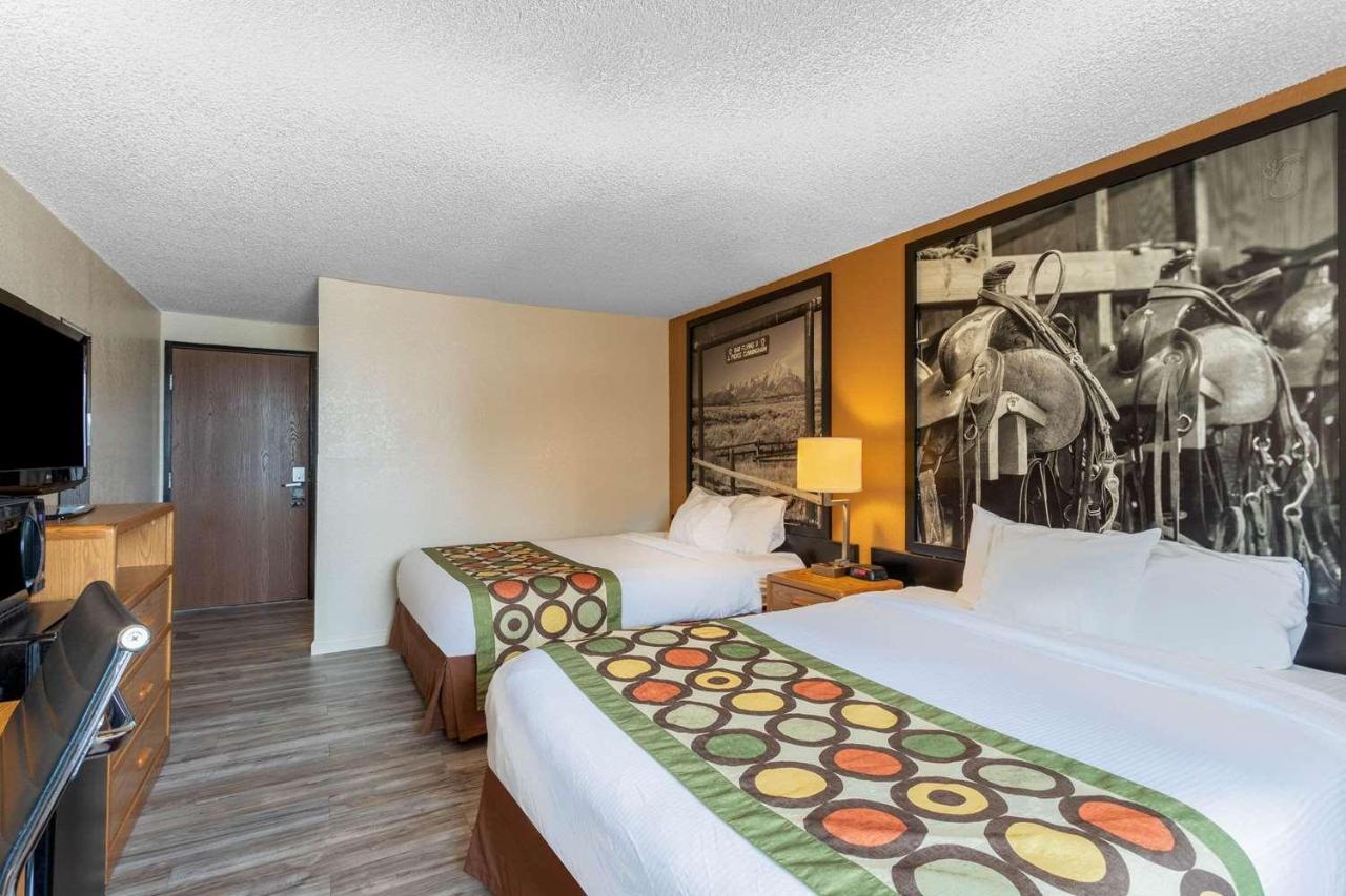 | Super 8 by Wyndham Cheyenne WY
