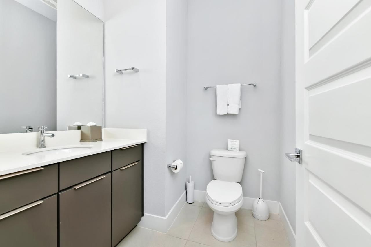| Cozy Condo near Disney w Hotel Amenities - 7770 - 23-109