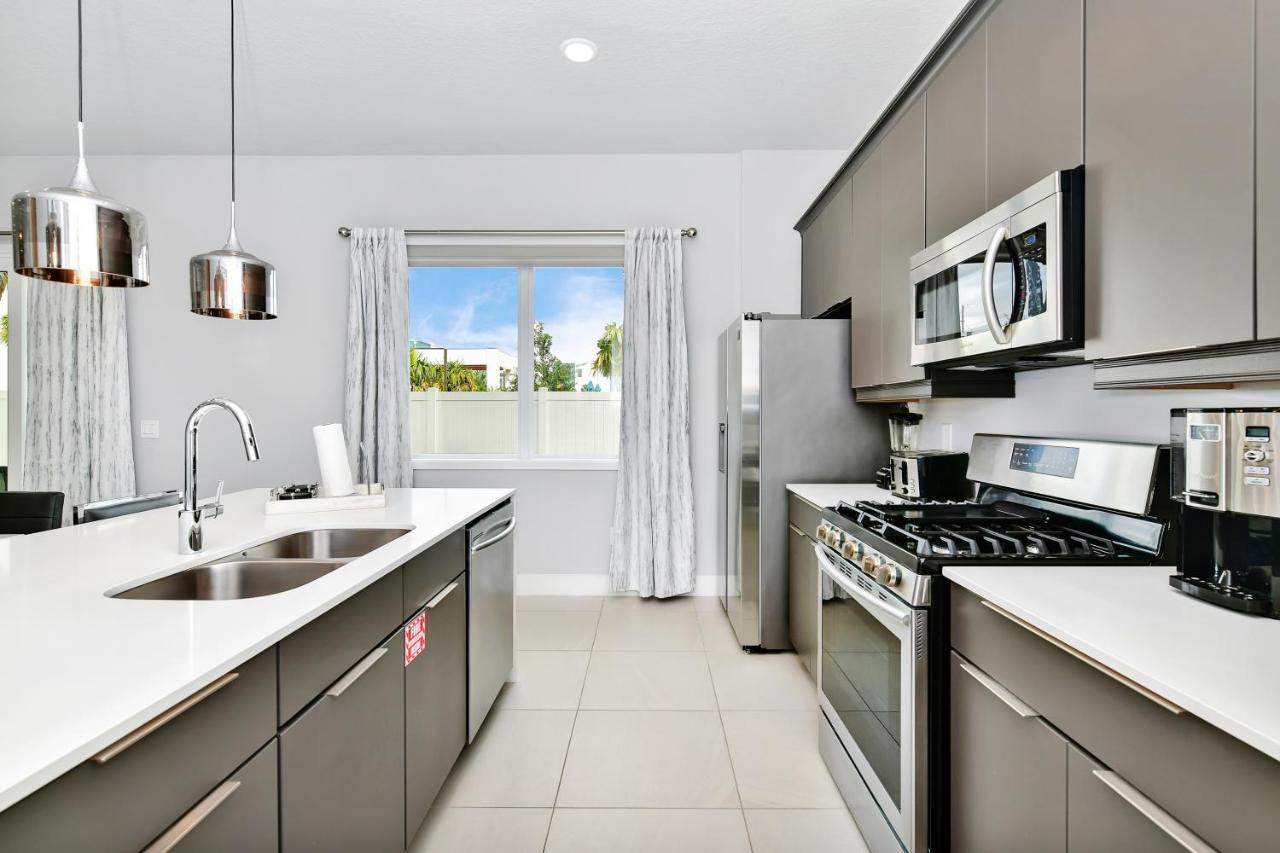 | Cozy Condo near Disney w Hotel Amenities - 7770 - 23-109
