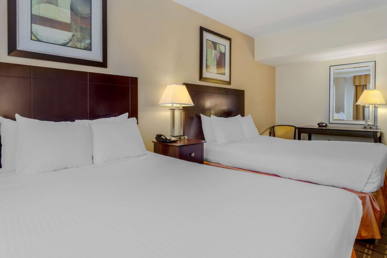 Queen Room with Two Queen Beds - Non-Smoking at Best Western Plus Brooklyn Bay Hotel