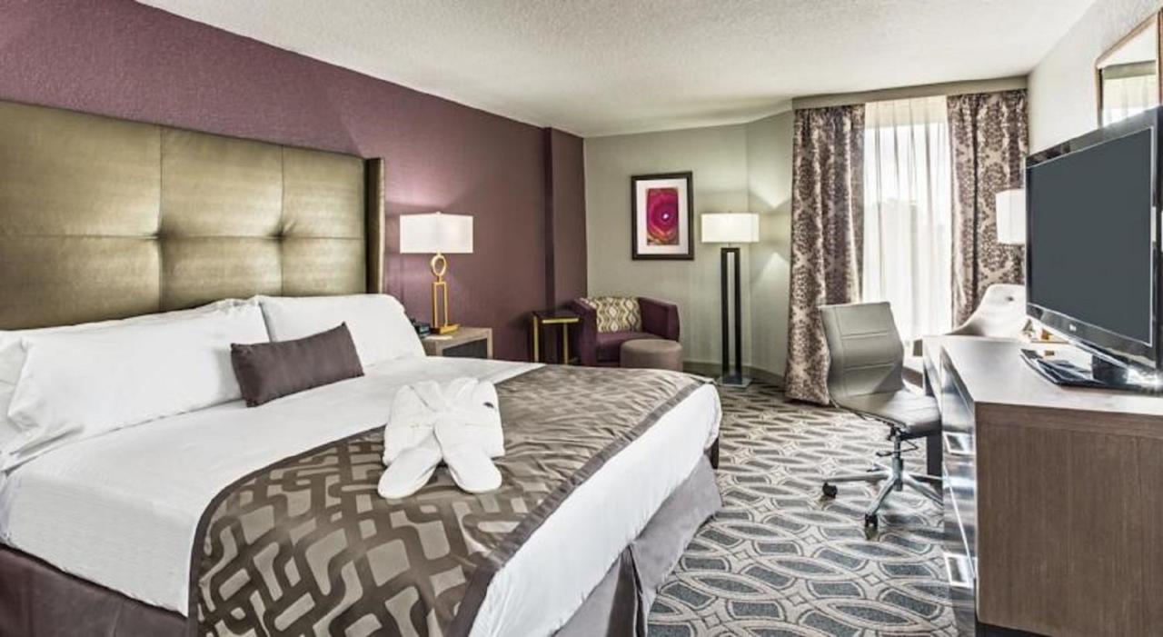  | Crowne Plaza Saddle Brook, an IHG Hotel