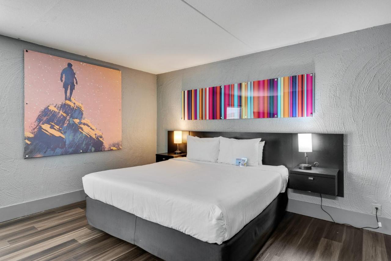 | Clarendon Hotel #214