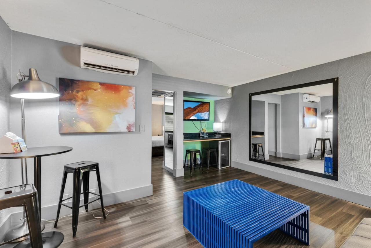 | Clarendon Hotel #214