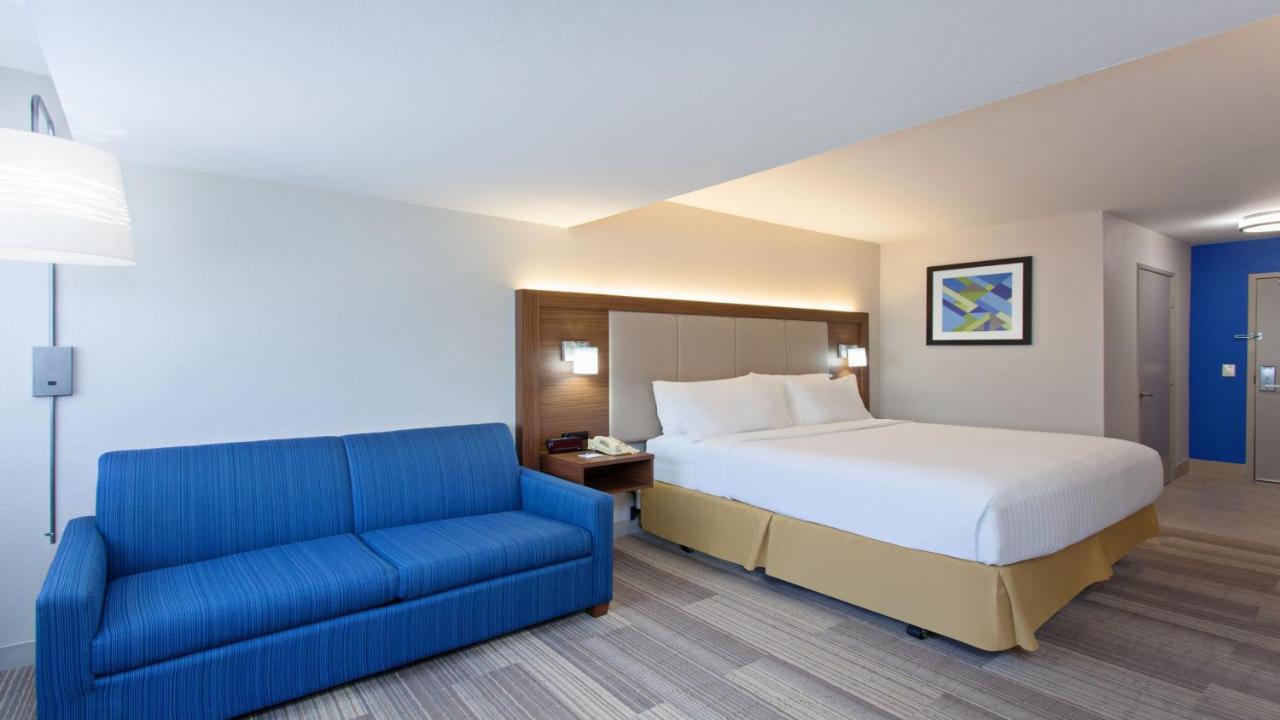 | Holiday Inn Express Mira Mesa San Diego, an IHG Hotel
