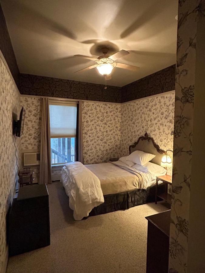 | The Elizabeth Guesthouse and Restaurant