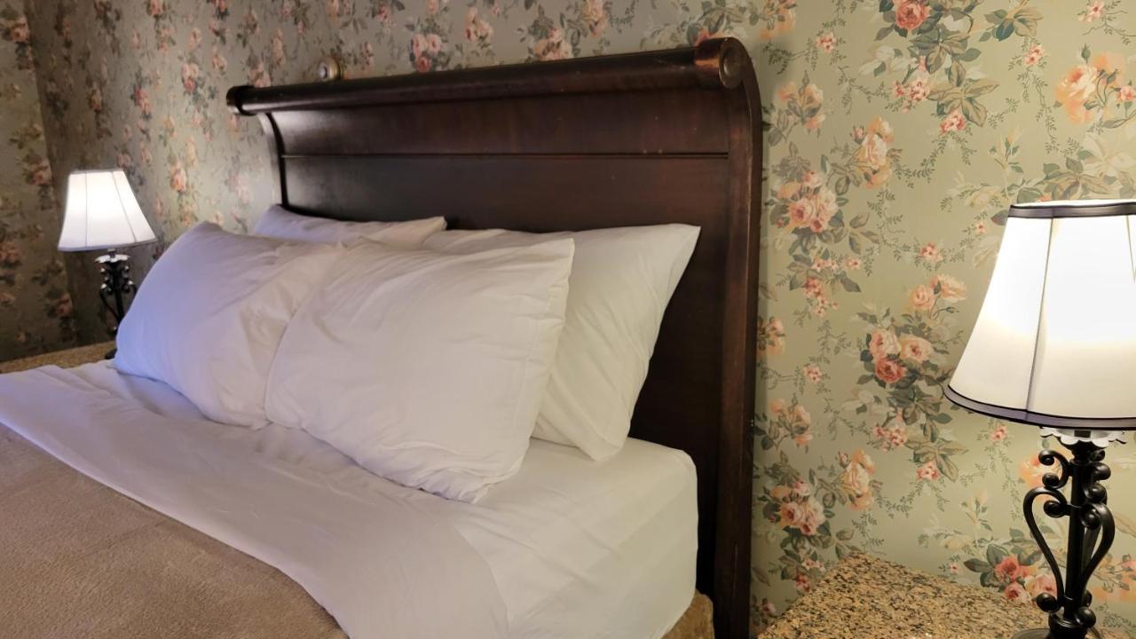 | The Elizabeth Guesthouse and Restaurant