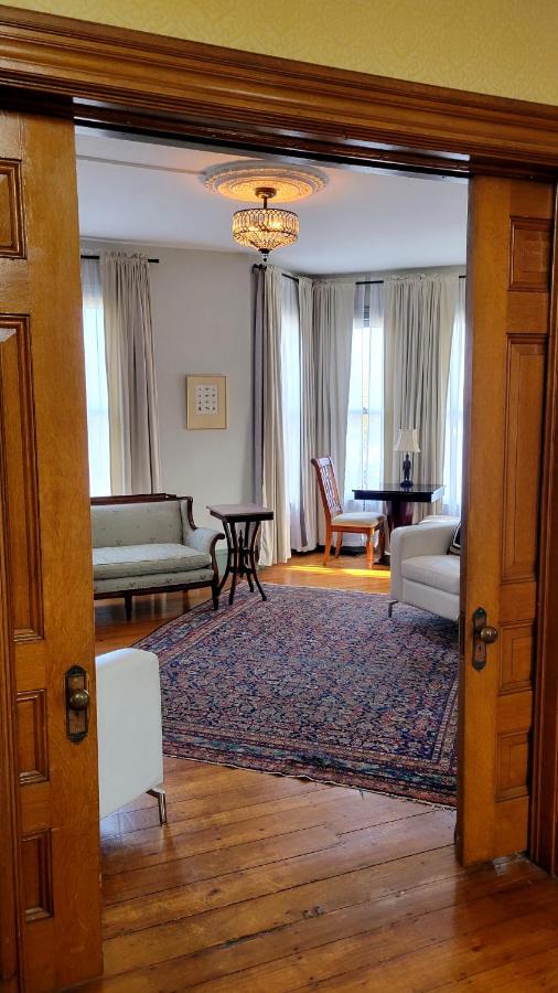 | The Elizabeth Guesthouse and Restaurant