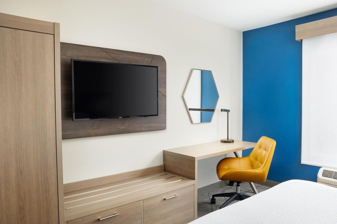 Room with Two Beds - Hearing Accessible - Non-Smoking at Holiday Inn Express & Suites Port St. Lucie West by IHG