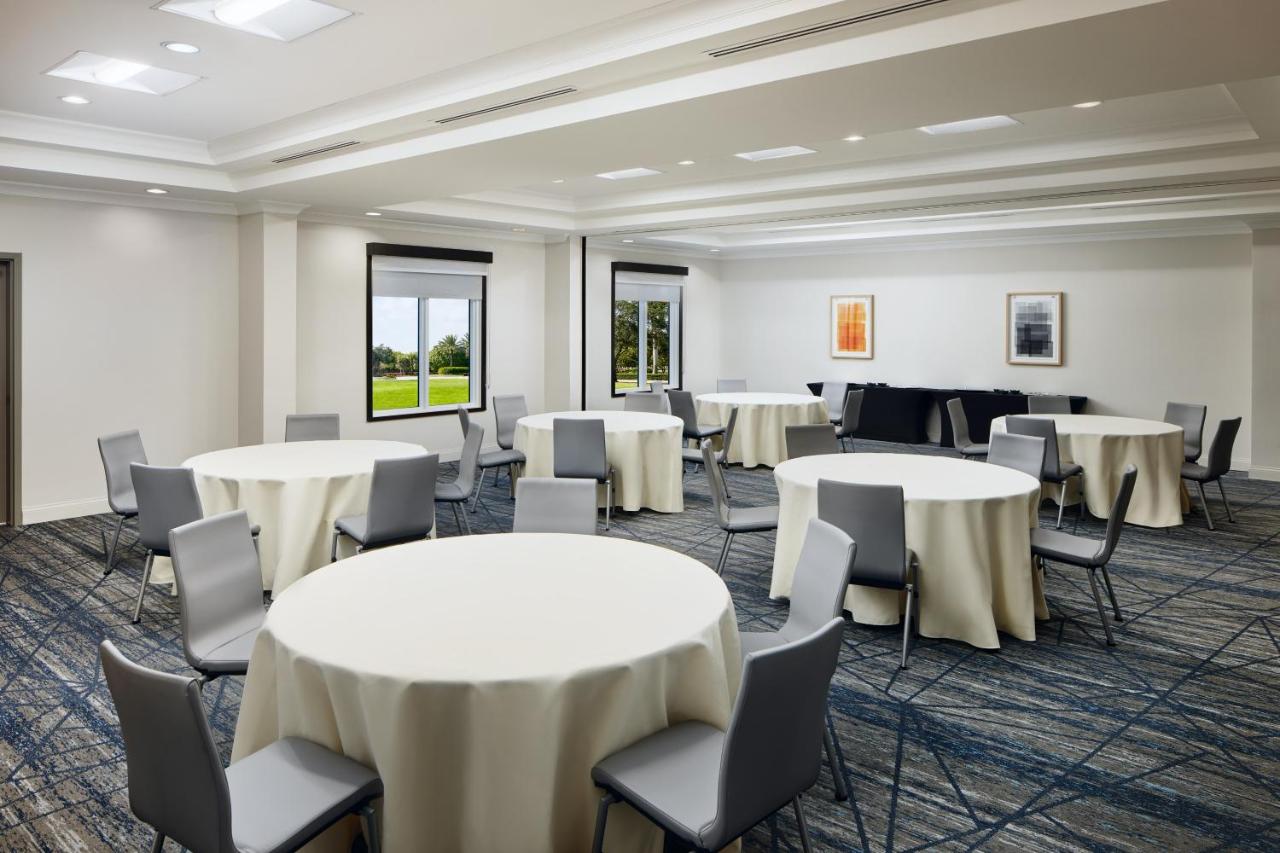 | Holiday Inn Express Hotel & Suites Port St. Lucie West, an IHG Hotel