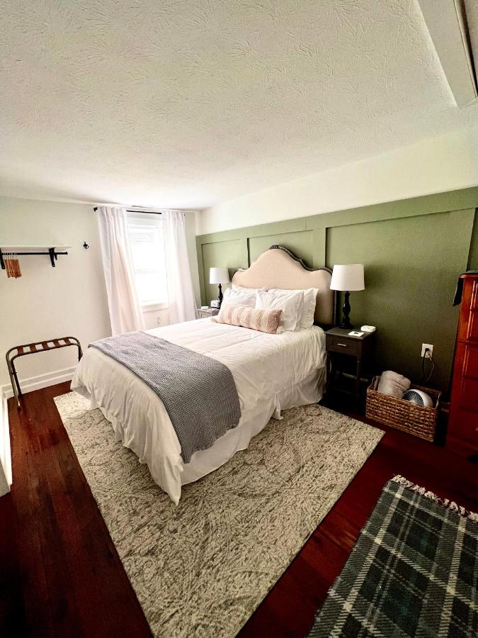  | Rose Hill Inn