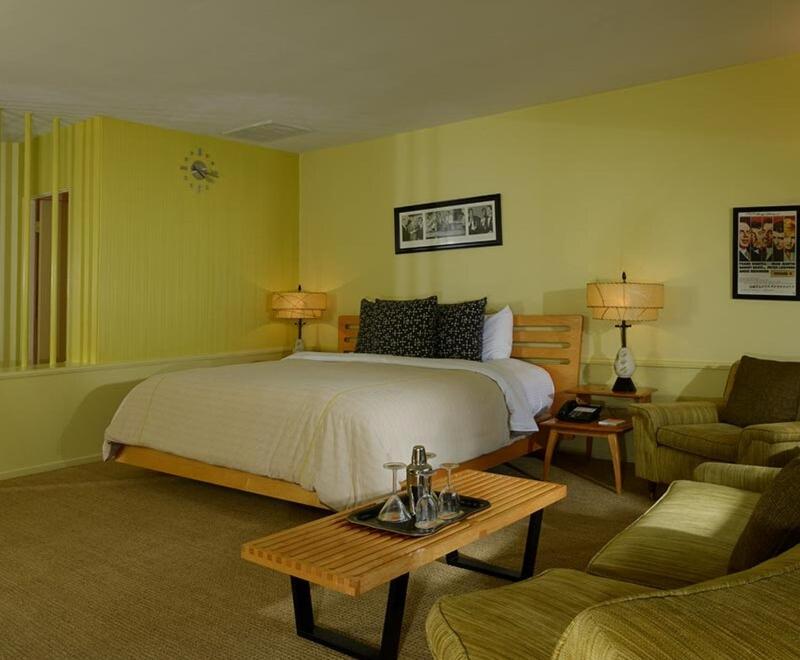 Deluxe King Room at Orbit In - 21 and Over - A Town & Desert Boutique Hotel