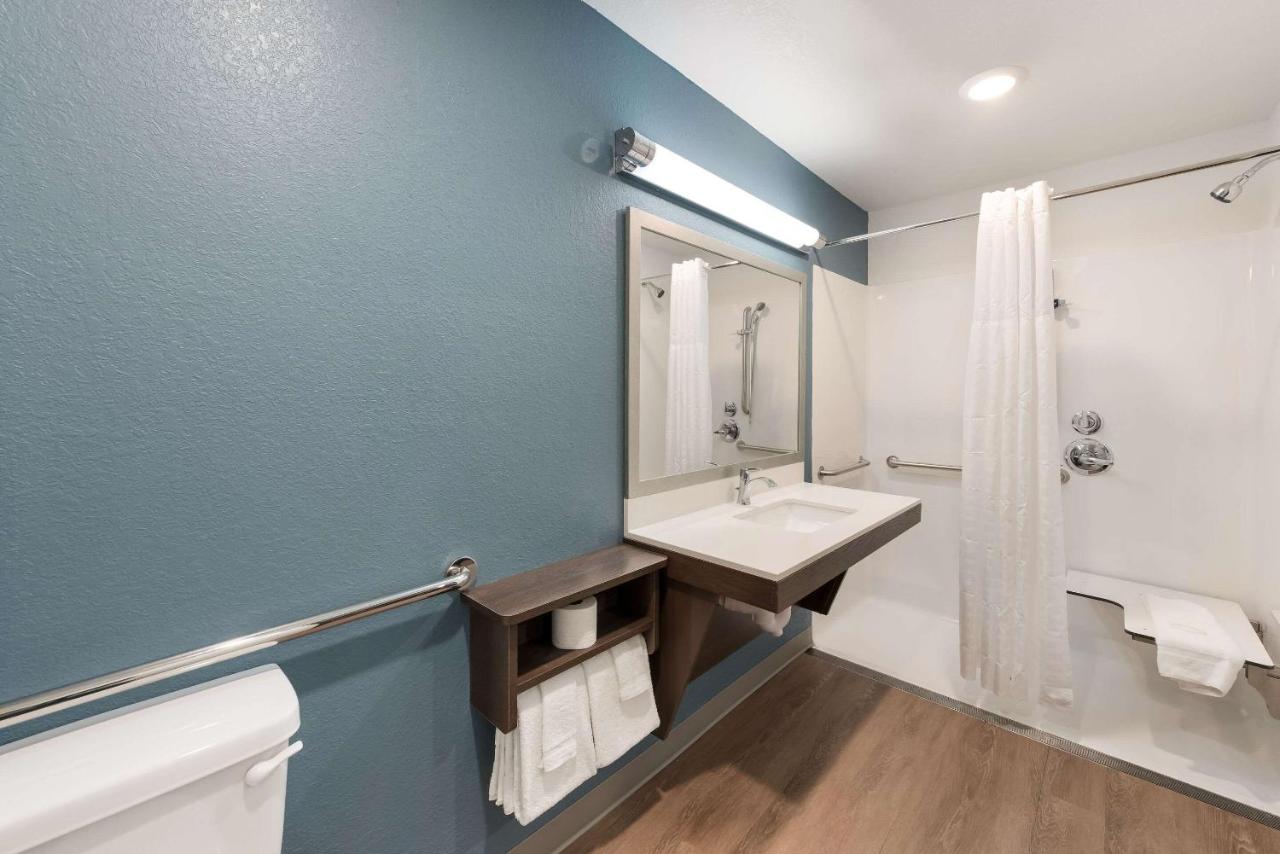 Queen Room with Roll-In Shower - Accessible/Non Smoking at Woodspring Suites Dayton North