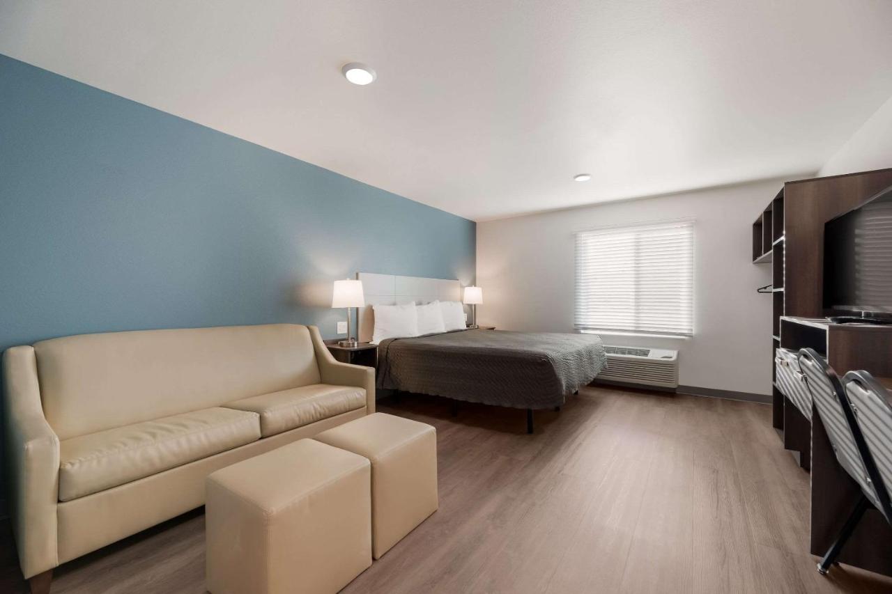 King Room with Sofa Bed - Accessible/Non-Smoking at WoodSpring Suites Phoenix-Deer Valley