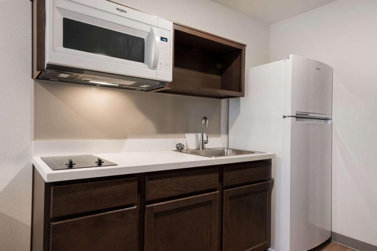 King Room with Sofa Bed - Accessible/Non-Smoking at WoodSpring Suites Phoenix-Deer Valley