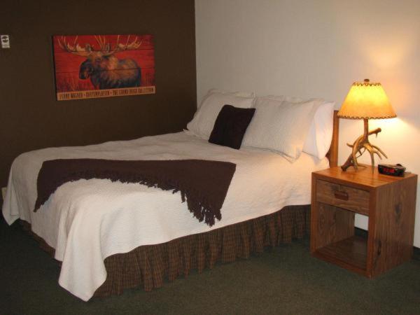 | Covered Wagon Motel Lusk WY