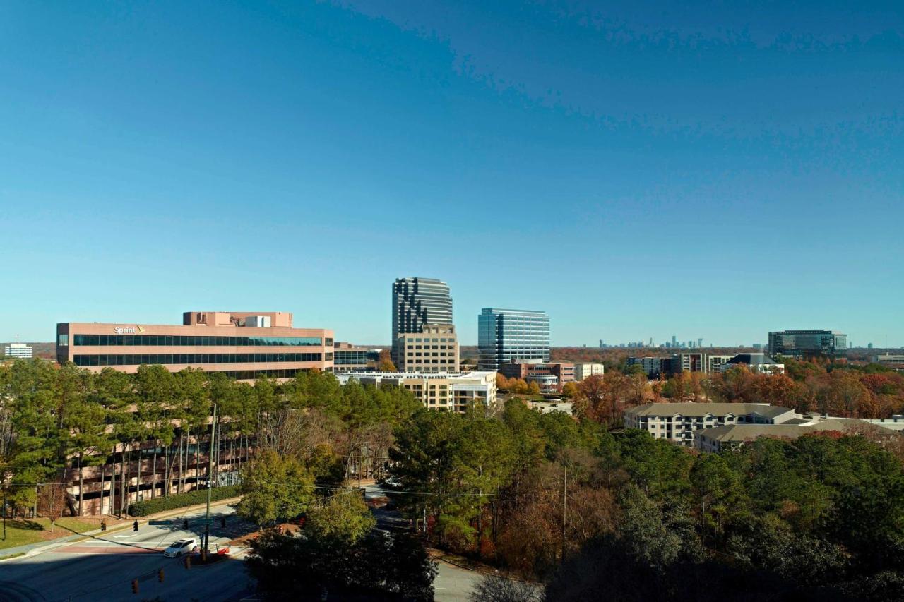 Guestroom King Cityview at Sonesta Select Atlanta Cumberland Galleria Ballpark