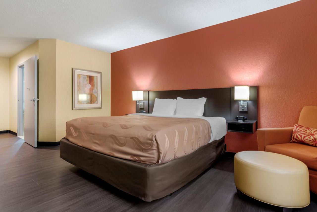 King Room - Accessible/Non-Smoking at Quality Inn Phenix City Columbus