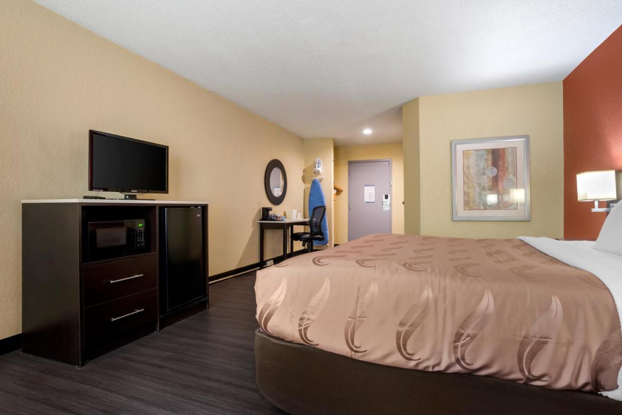 King Room - Accessible/Non-Smoking at Quality Inn Phenix City Columbus
