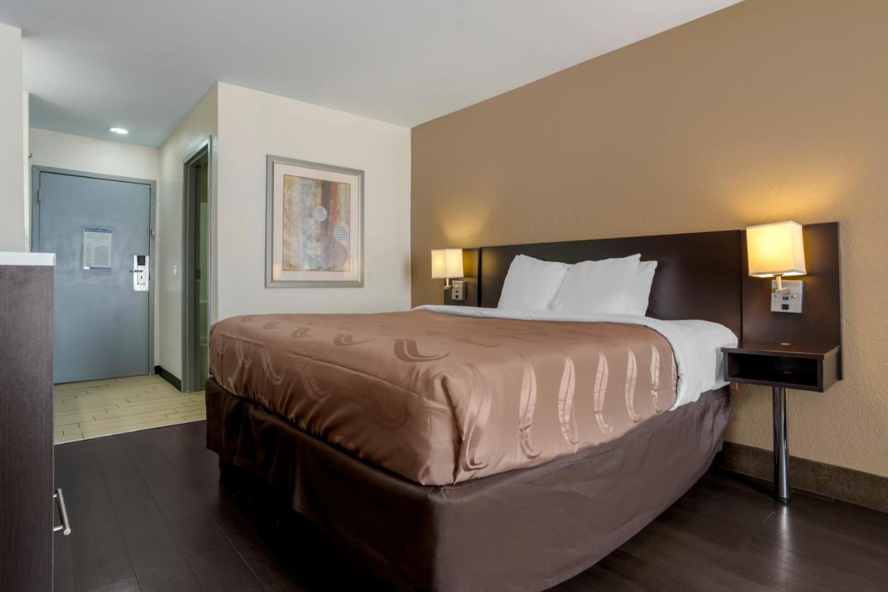 King Room - Upper Floor - Non-Smoking at Quality Inn Phenix City Columbus