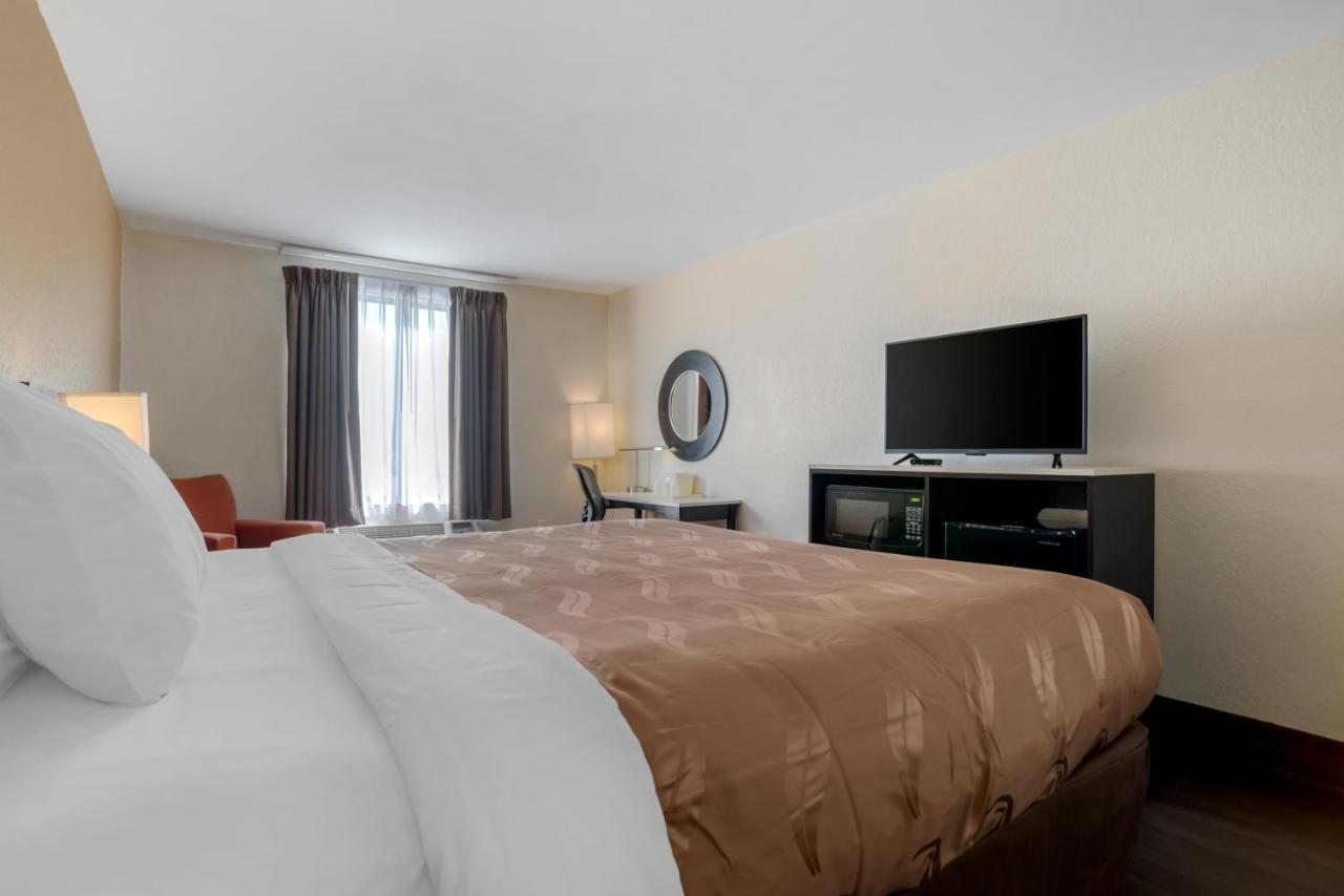 King Room - Upper Floor - Non-Smoking at Quality Inn Phenix City Columbus