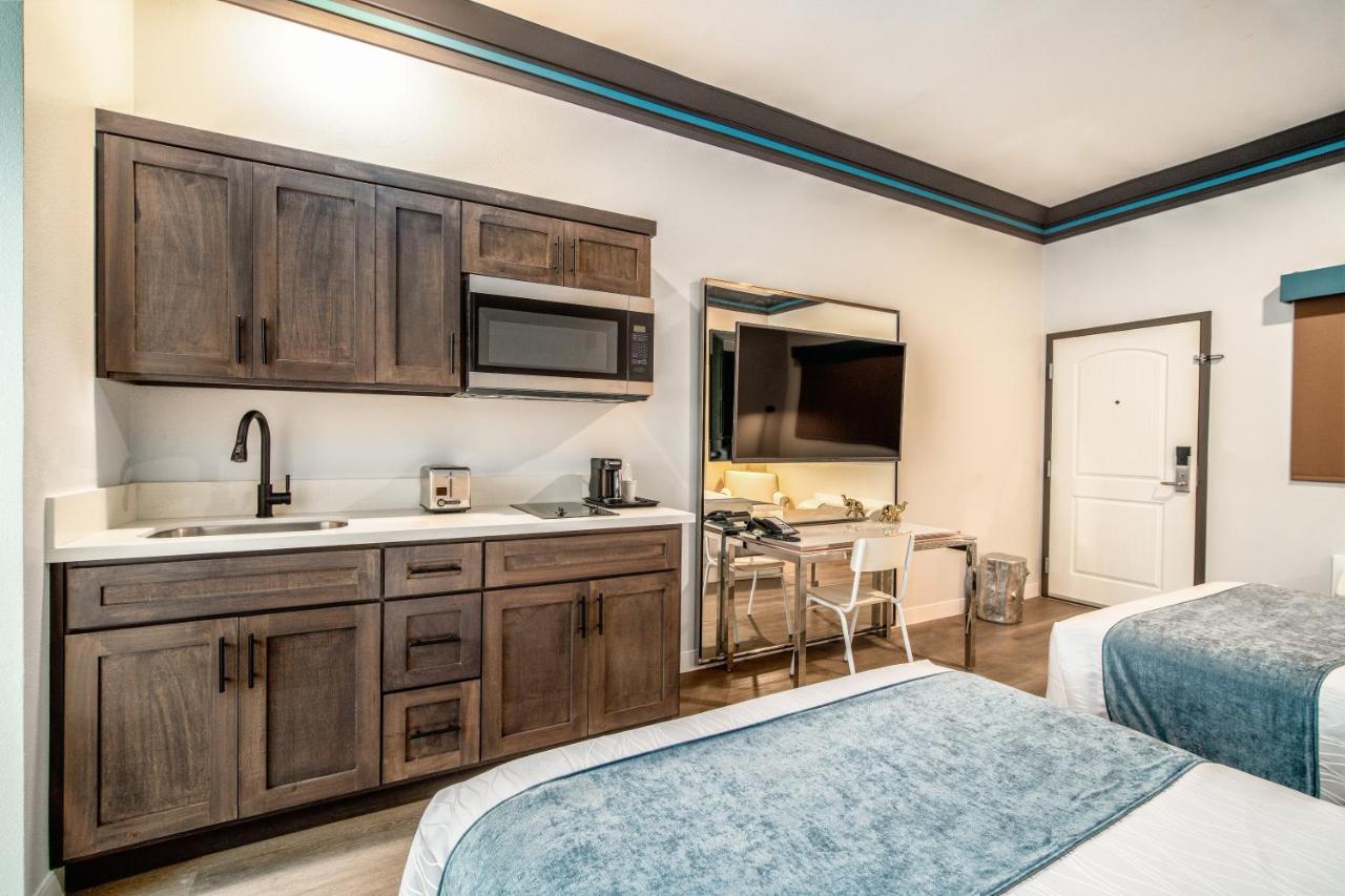 | Aspire Inn Studios & Spas