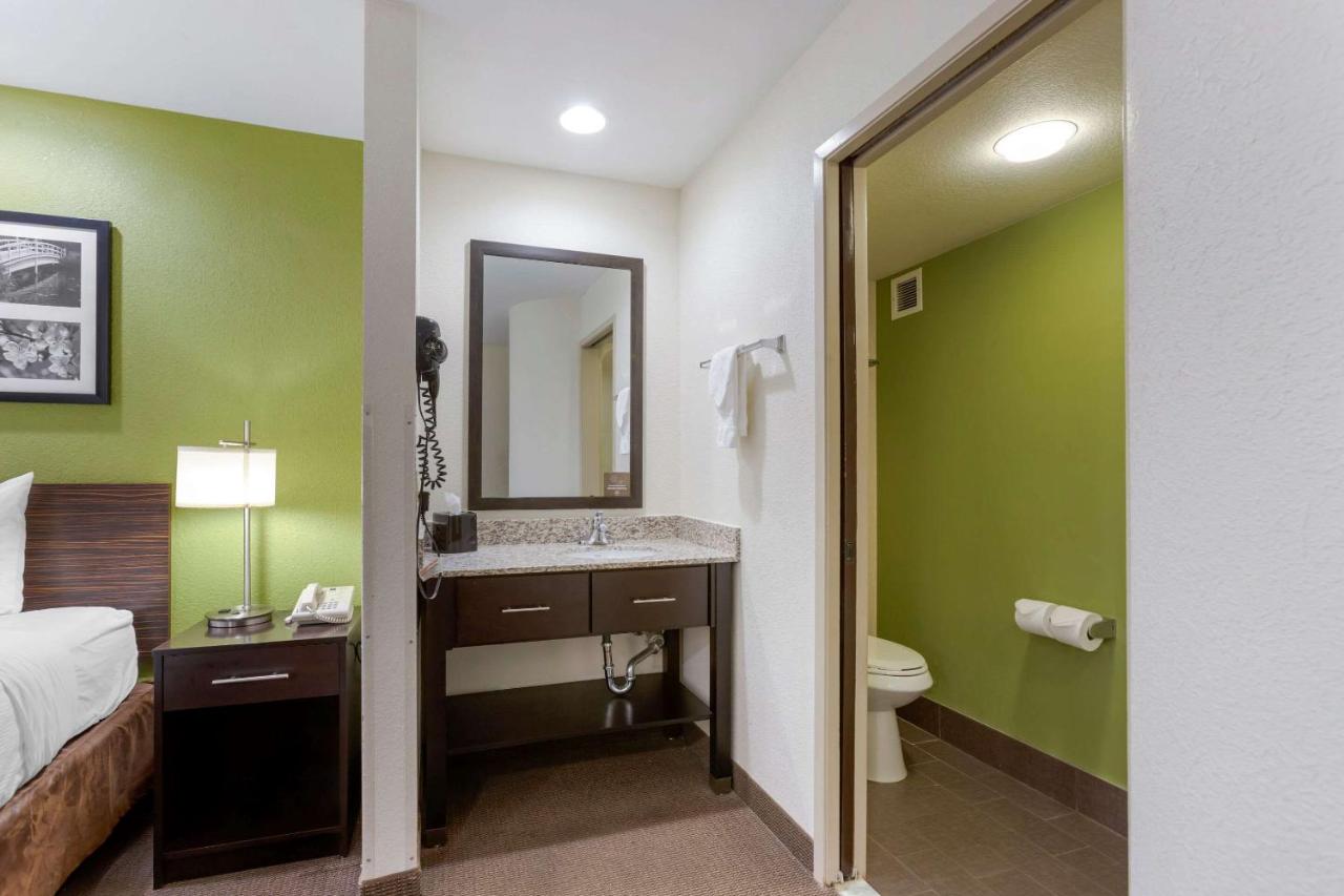 King Room - Non-Smoking at Sleep Inn Ontario