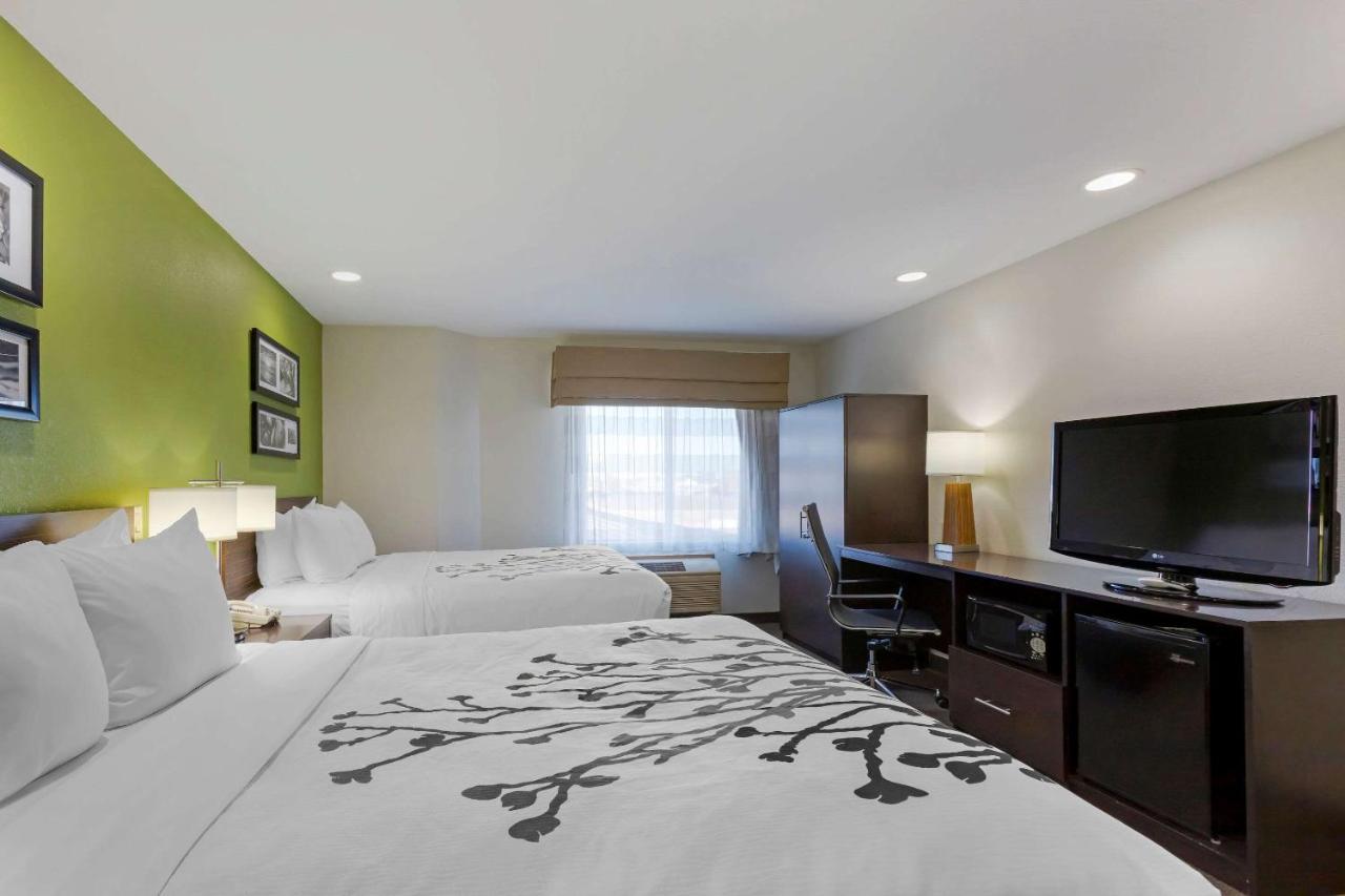 Queen Room with Two Queen Beds - Non-Smoking at Sleep Inn Ontario