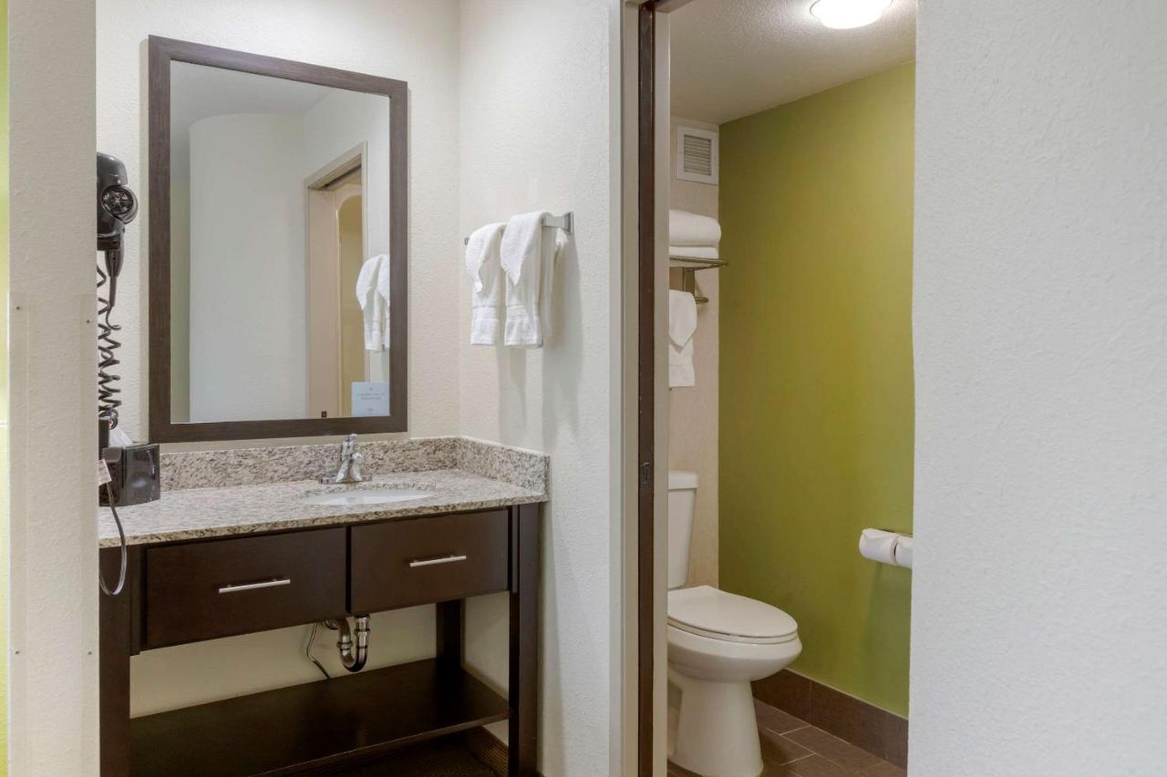 King Room - Non-Smoking at Sleep Inn Ontario