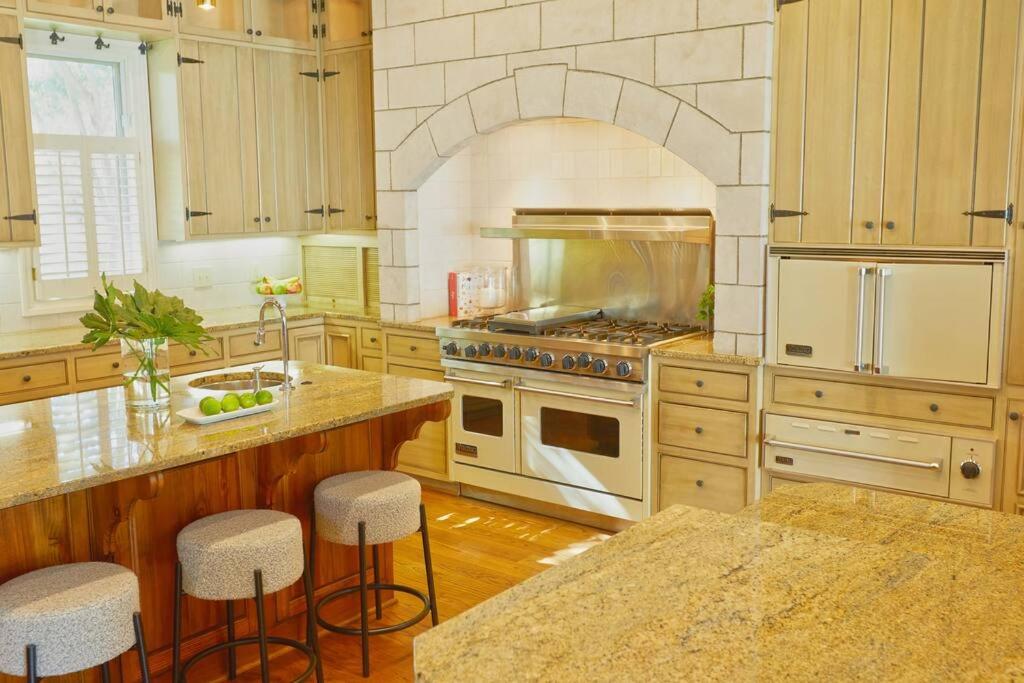 | Dolce Vita - Villa Life and Augusta National Golf
