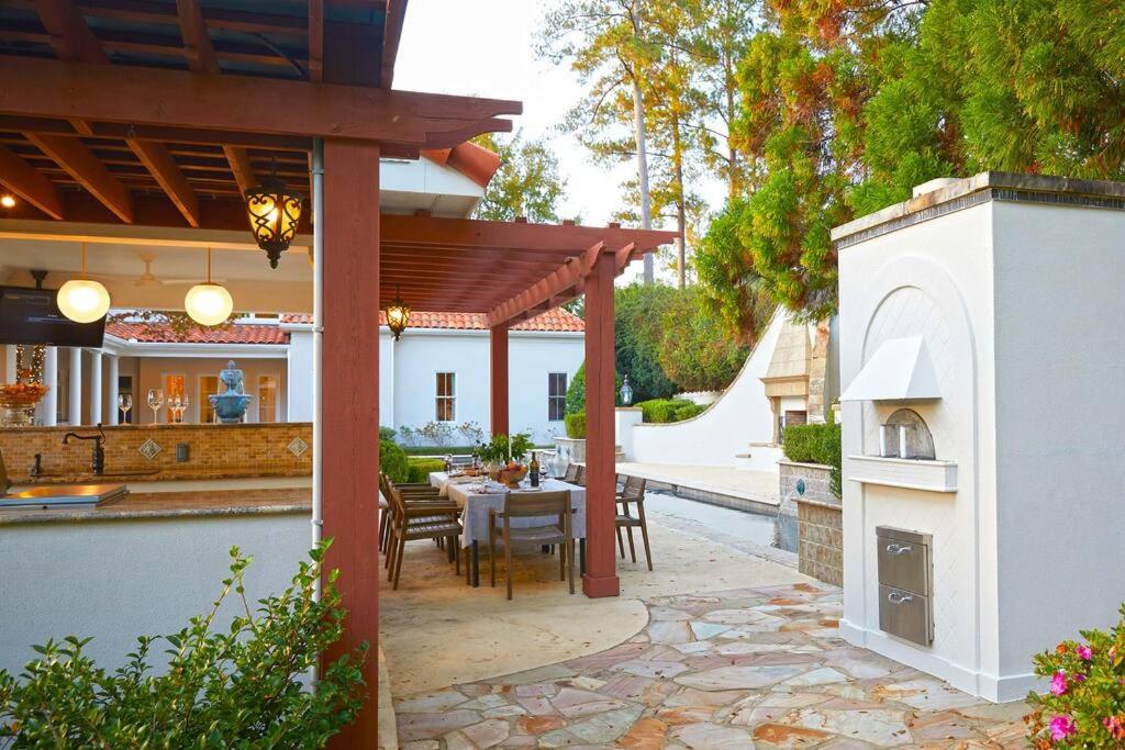 | Dolce Vita - Villa Life and Augusta National Golf