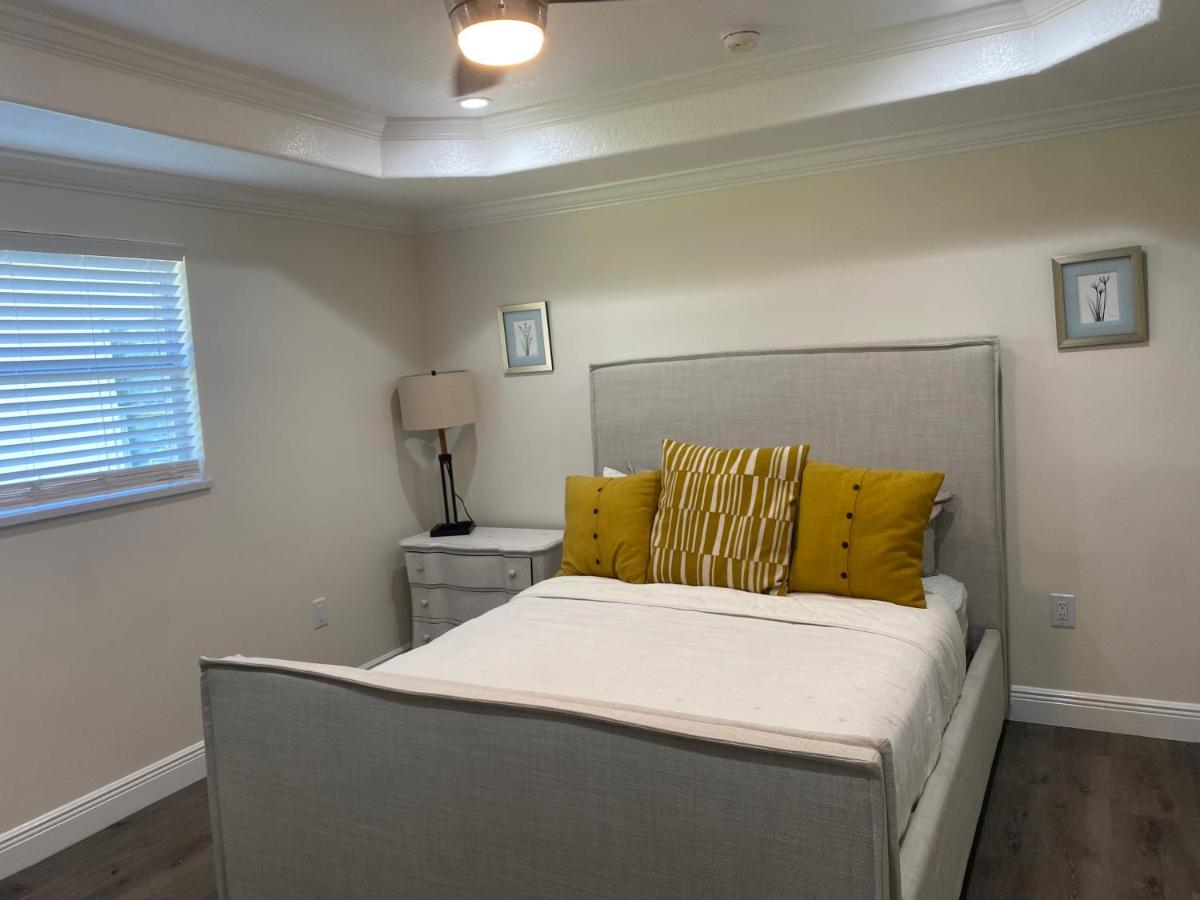 | Remodeled Home 10 min from Beaches Anna Maria Island 7 min to IMG Academy