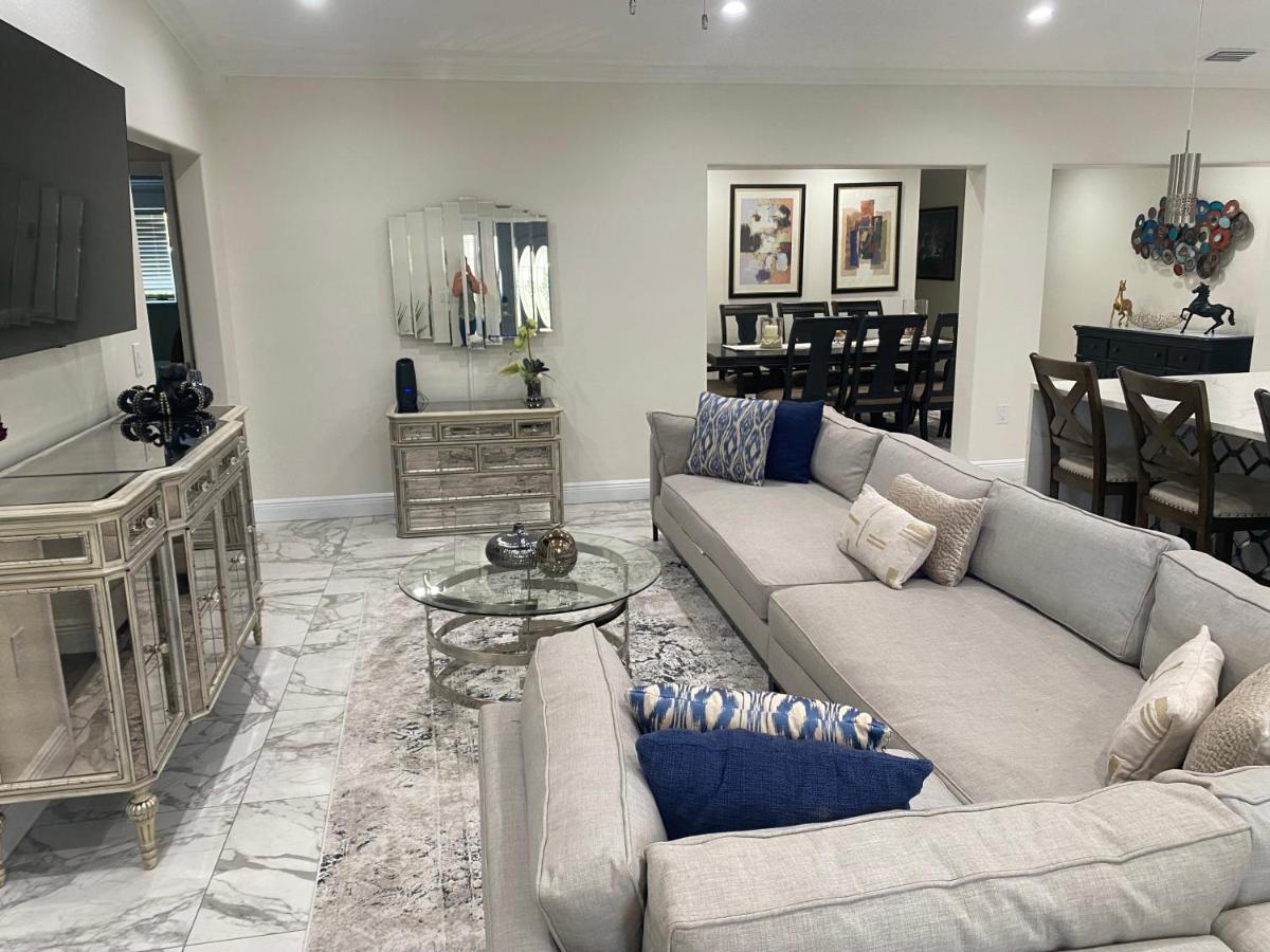 | Remodeled Home 10 min from Beaches Anna Maria Island 7 min to IMG Academy