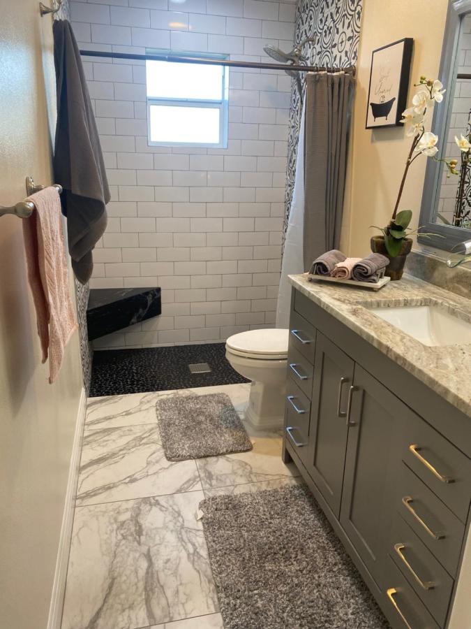 | Remodeled Home 10 min from Beaches Anna Maria Island 7 min to IMG Academy