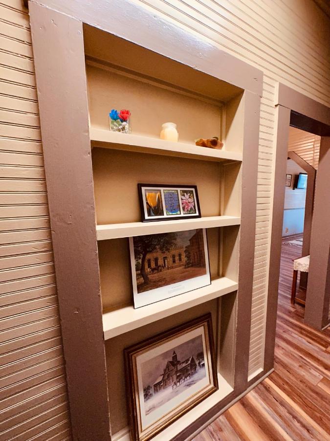 | Texas Blue Apple Cottage