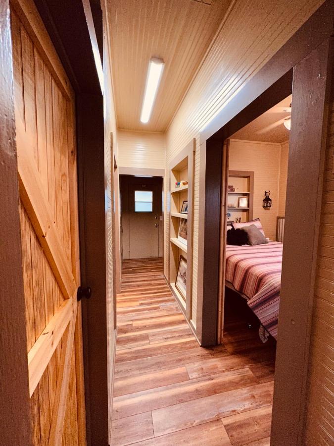 | Texas Blue Apple Cottage