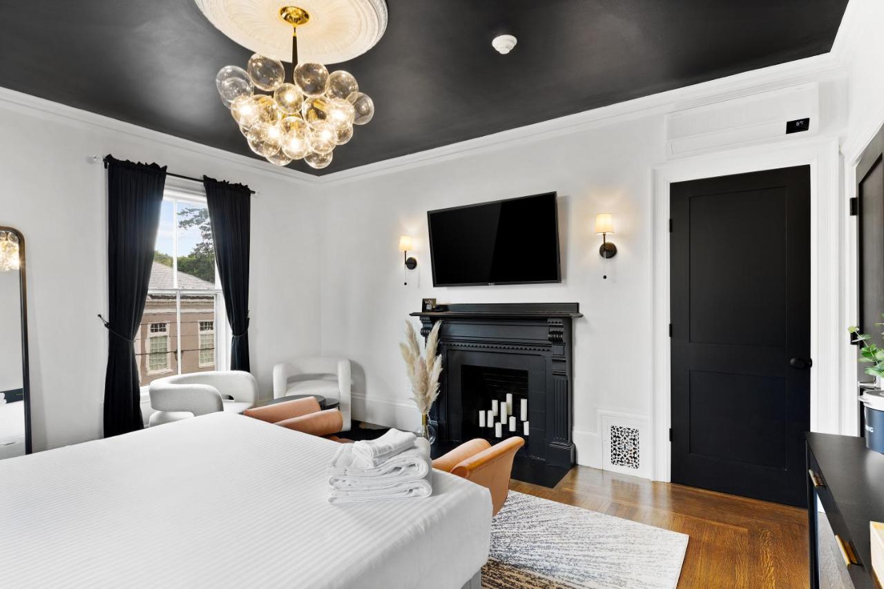 King Suite at The Coach House