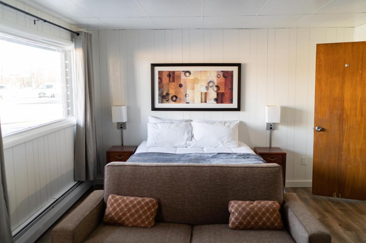Deluxe Studio at Cuyuna Lakes Stay