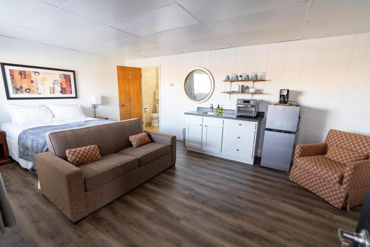 Deluxe Studio at Cuyuna Lakes Stay