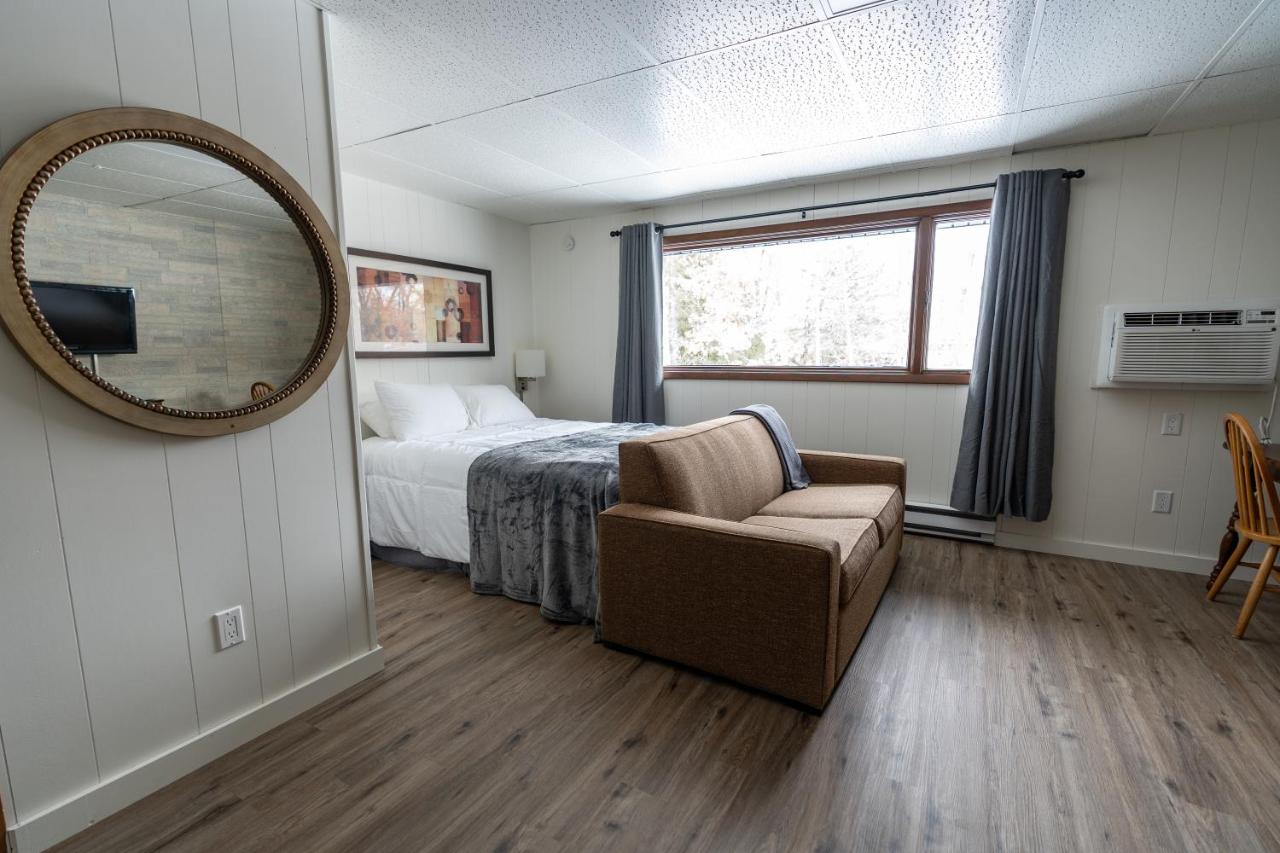 Queen Suite at Cuyuna Lakes Stay
