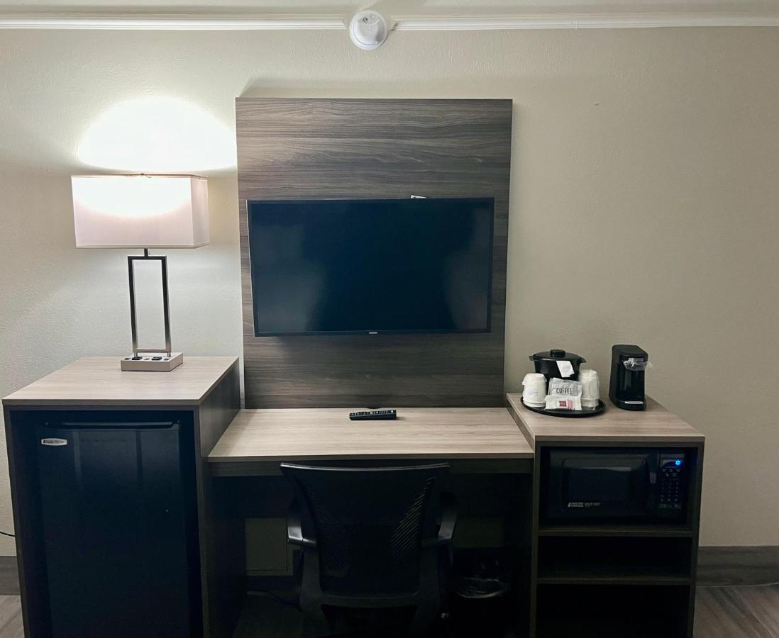 Deluxe King Suite - Non-Smoking at La Quinta Inn by Wyndham San Antonio Lackland